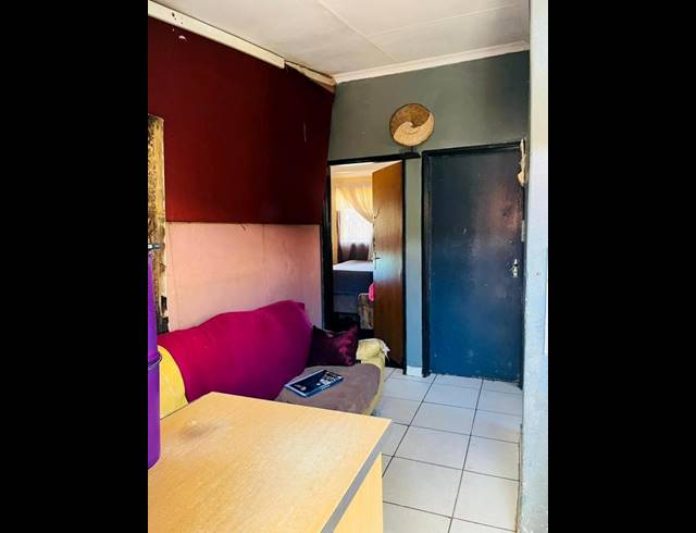 2 BEDROOM HOUSE FOR SALE IN COSMO CITY